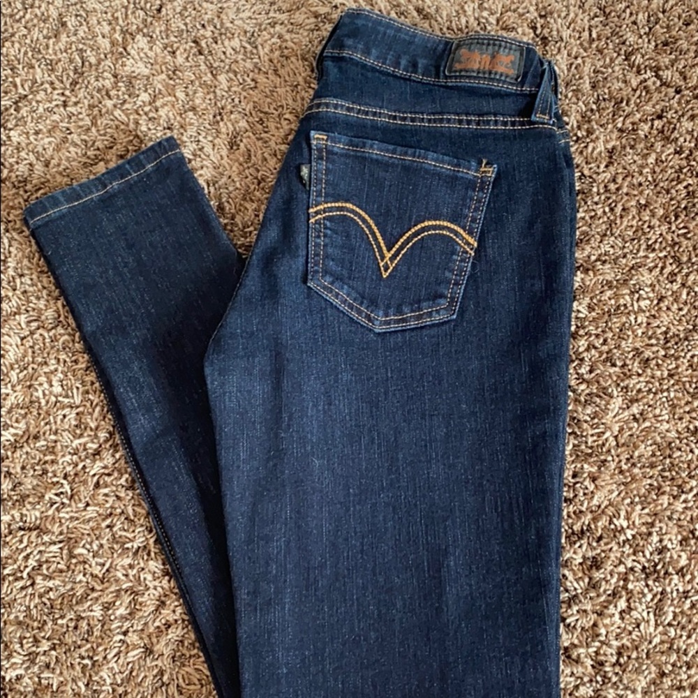 Levi’s dark blue jeans